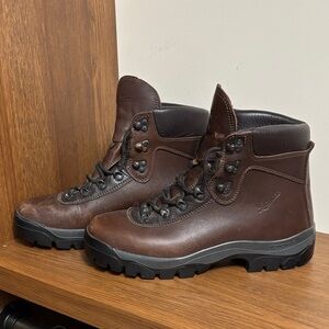 Danner Dark Brown Leather Hiking Boots